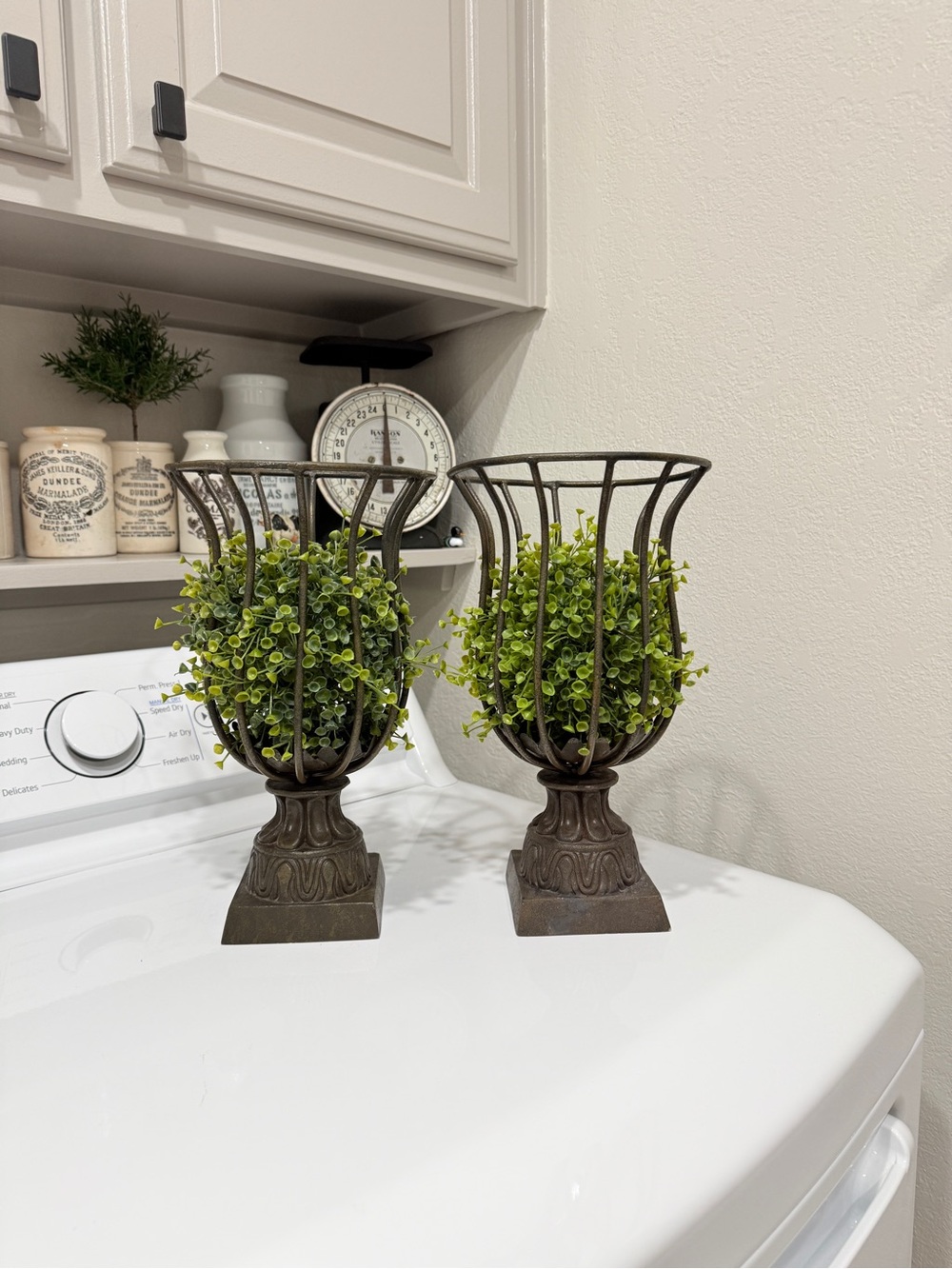 Vintage Rustic Elegance Openwork Metal Urn Pair Candle Holders - Picture 13 of 17